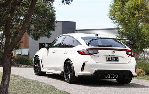 civic type r 100-200|Full performance review of 2023 Honda Civic Type R (man. 6) .